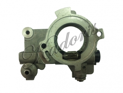 Oil pump assembly